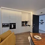 Iconik Design *