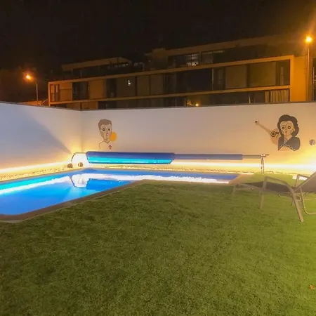 Iconik Design アパート アヴェイロ