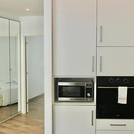 Iconik Design Apartman *