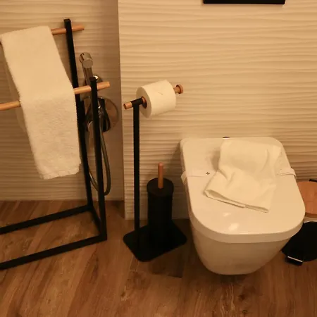 Iconik Design アヴェイロ