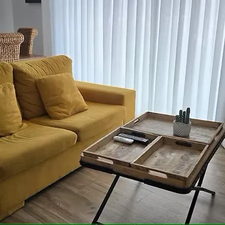 アパート Iconik Design *