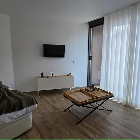 Iconik Design アパート *