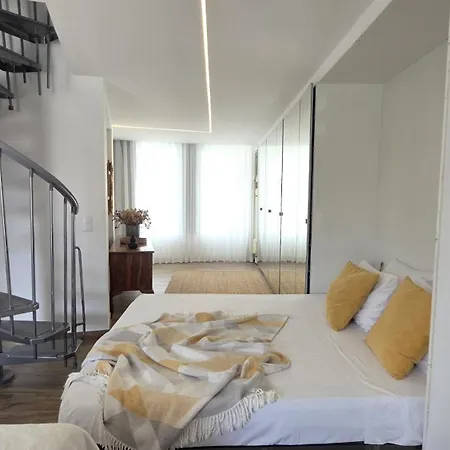 A Proa Do Moliceiro - Iconik Design アヴェイロ