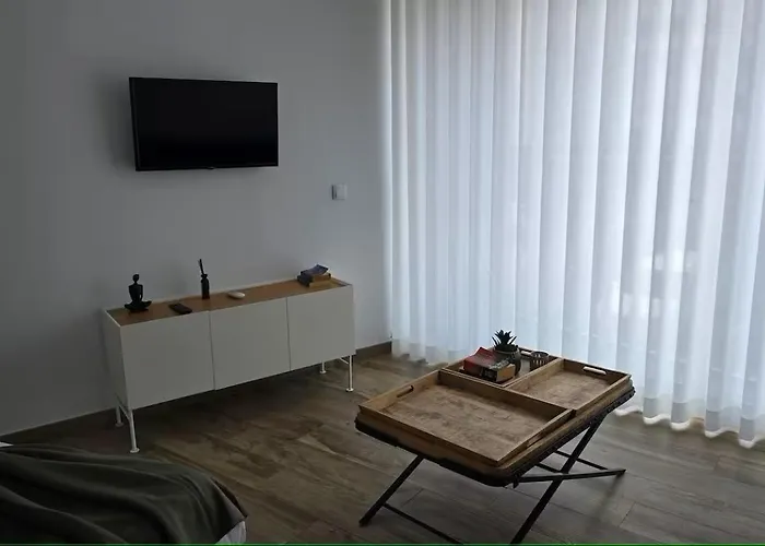아파트 Iconik Design 아베이루