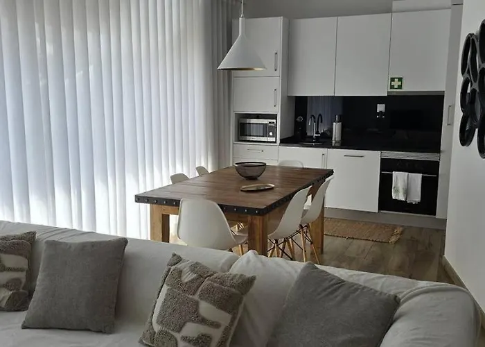 Iconik Design