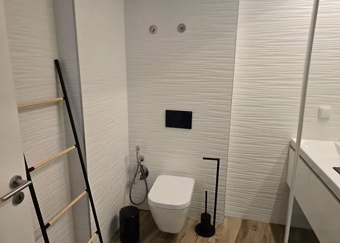 아파트 Iconik Design 아베이루